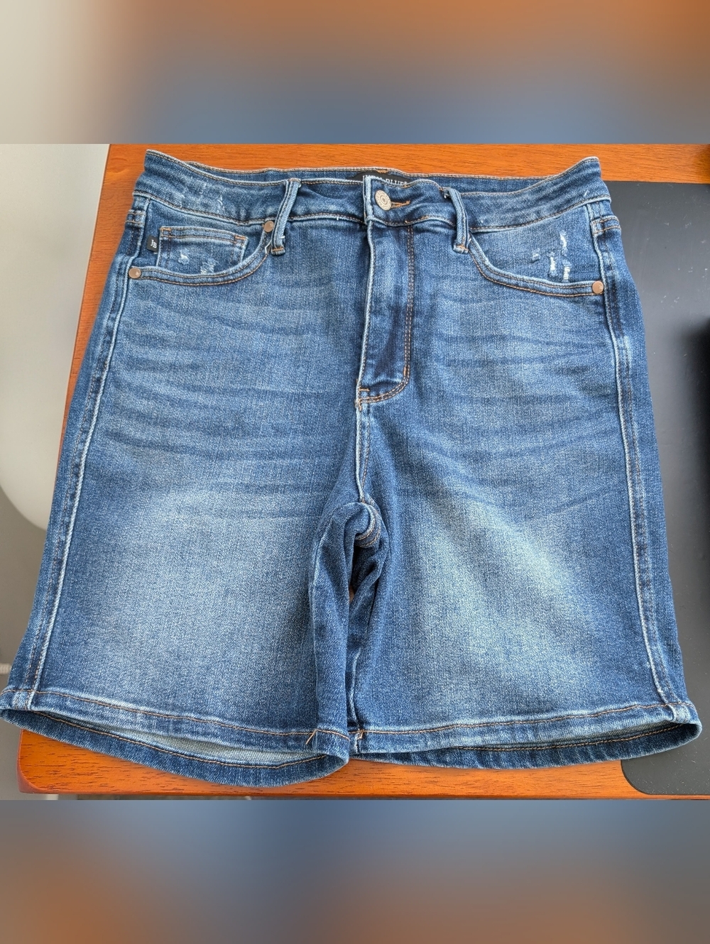 Judy Blue Faded Blue High-Rise Denim Shorts Large